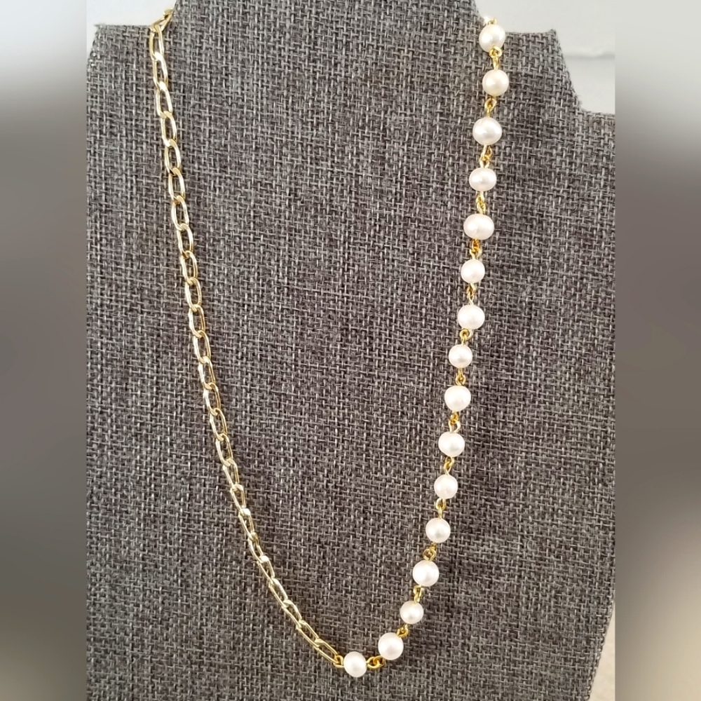 Genuine Pearl's necklace
